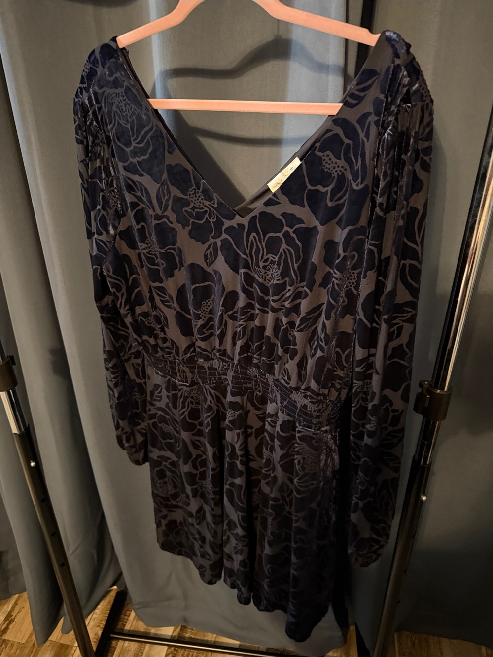 nine britton Navy Floral Velvet Burnout Long Sleeve Dress